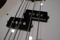 blink-182 - News - Mark Hoppus new Fender Custom Shop bass blink-182 - News - Mark Hoppus new Fender Custom Shop bass